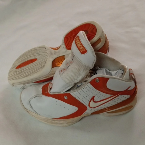 Vintage Nike Basketball Shoes Size 9 - Picture 7 of 7